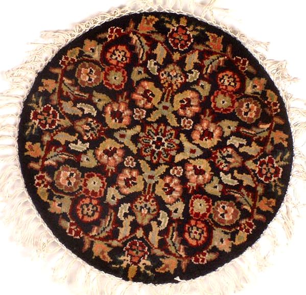 Round Hand-Knotted Mat
