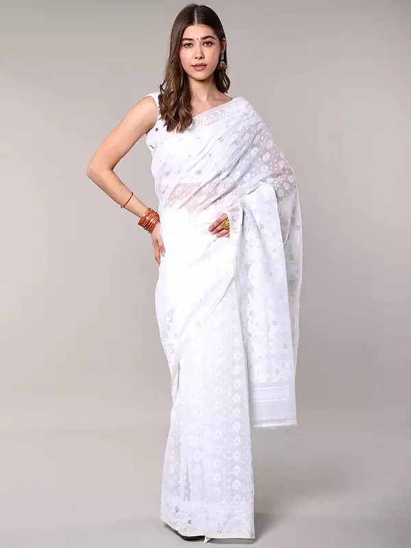 Authentic Jamdani Saree: Handwoven Cotton with Delicate Bootis