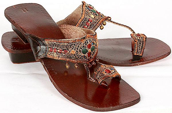 Heeled Embroidered Chappals with Hanging Beads