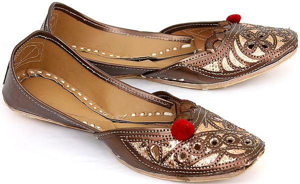 Toffee-Brown Mojaris with Embroidery