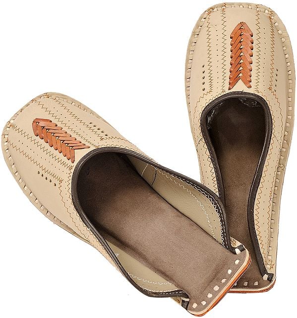 Slip-on Shoes for Men with Threadwork