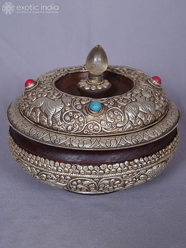 6" Decorative Engraved Box With Lid For Spices | Kitchen And Dining Utensils