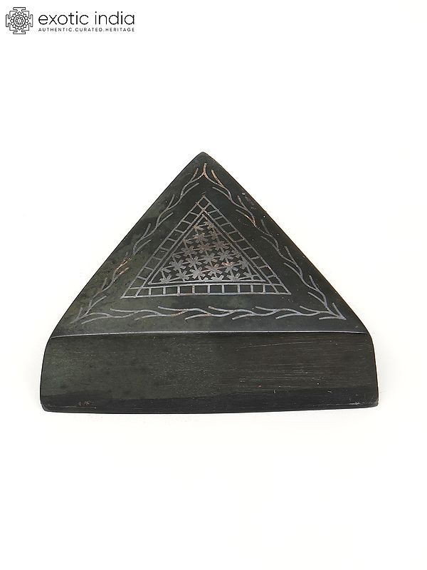 2" Small Triangle Shaped Bidri Box | Gunmetal with Real Silver