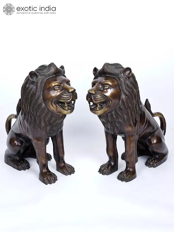 Pair of Lions Showpiece in Brass