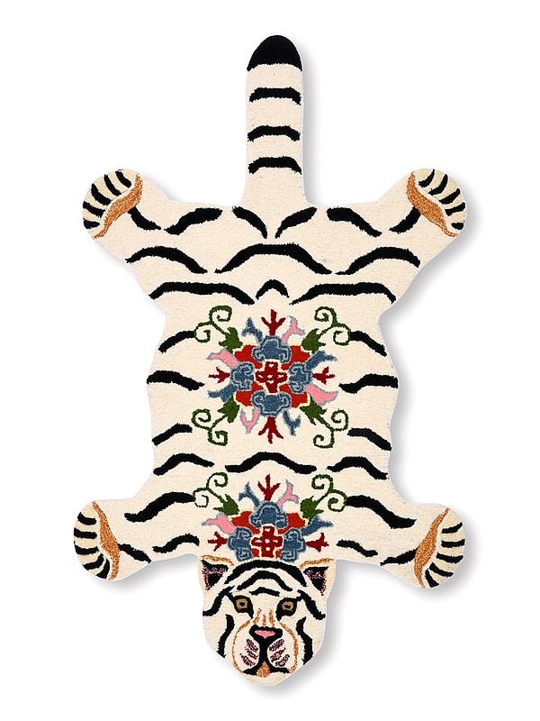 Star-White Handmade Tiger Shaped Tufted Yogic Asana Mat from Mirzapur