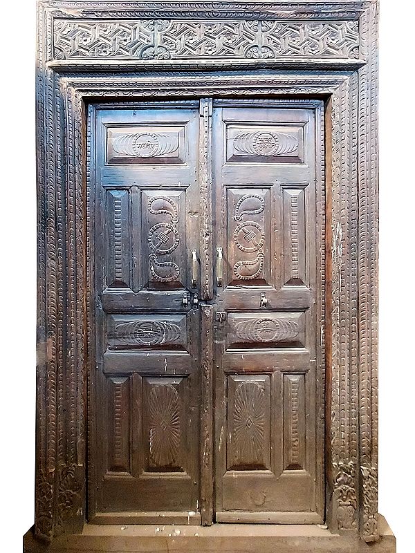 100" Large Traditional Wood Door With Designs And Flower Motifs On Top | Antique Door