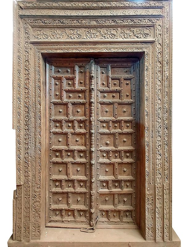 106" Large Wood Square Pattern Double Door And Flower Design In Border Side