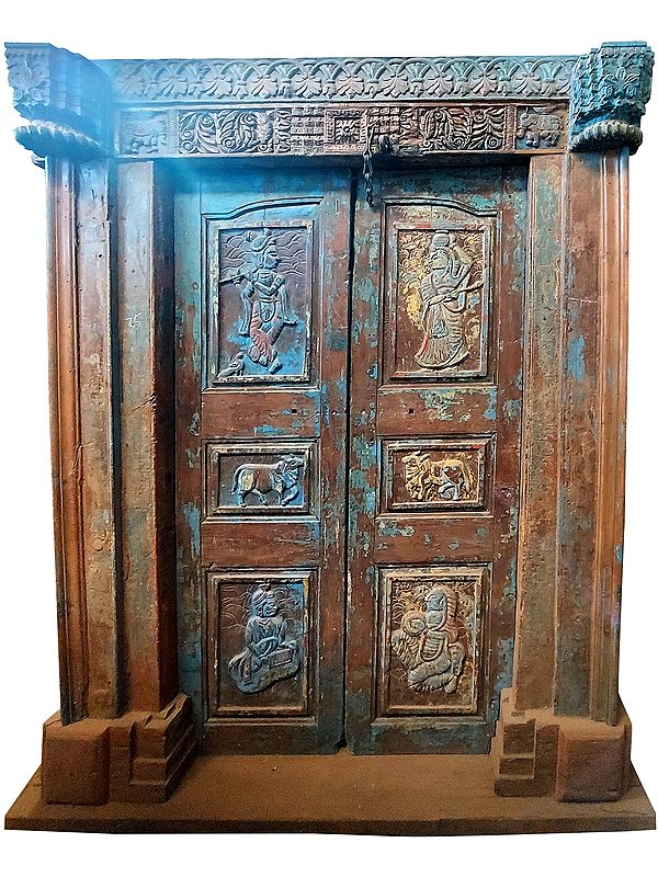 85" Large Design Of God In The Wood Door And Various Patten On The Upper Side | Antique Door