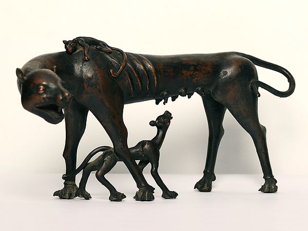 Mother Lioness with Cubs | Brass Statue