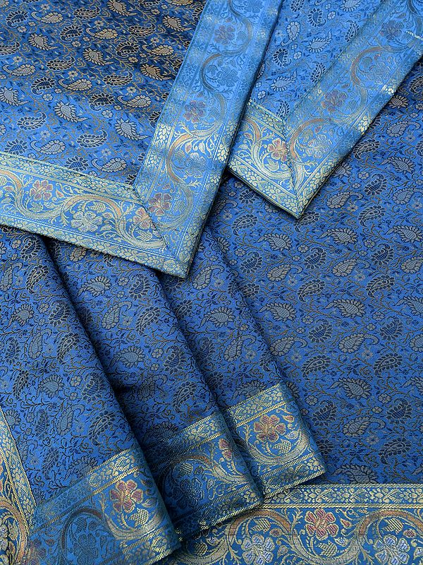 Cotton Tanchoi Banarasi Bedspread with Pillow-Cushion Cover and All-Over Paisley-Floral Vine Motif