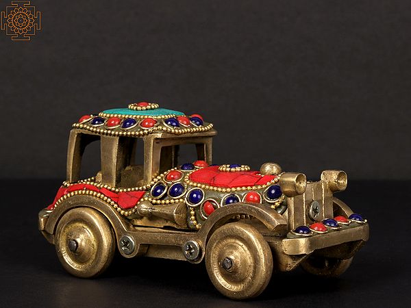5'' Brass Showpiece of Classic Car with Inlay Work