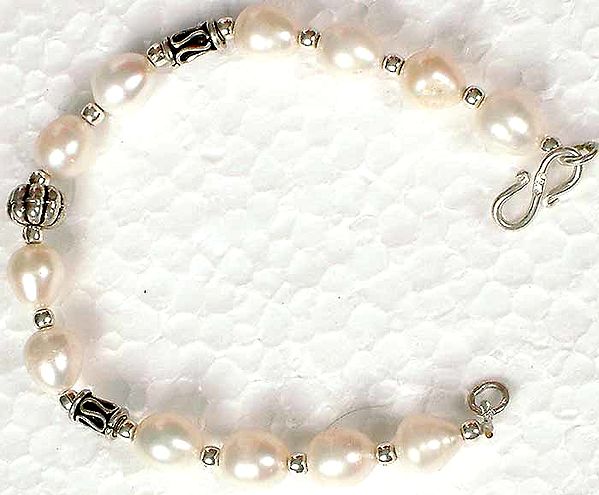 Bracelet of White Pearls