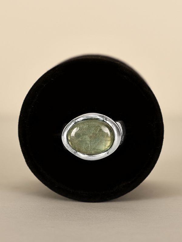 Sterling Silver Ring with Oval Shape Labradorite Gemstone