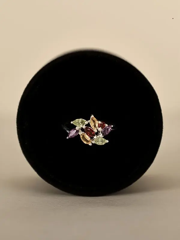 Superfine Sterling Silver Ring with Muliple Gemstone