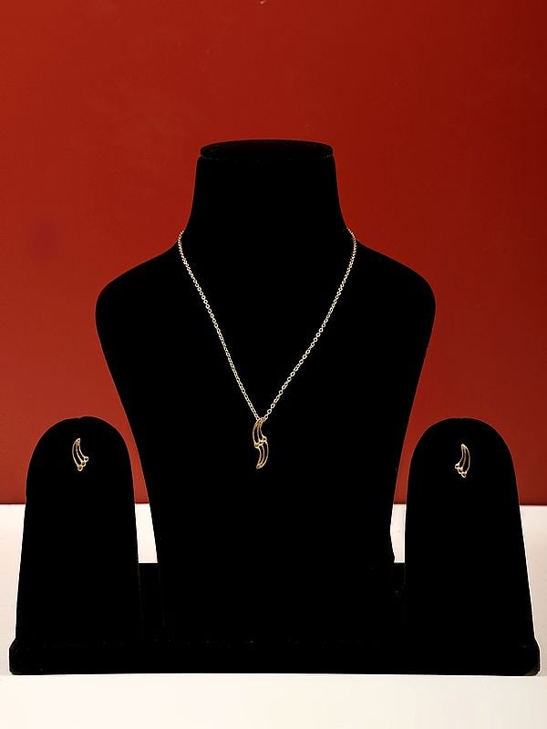 Stylish Casual Daily Wear Pendant Necklace Earring Set