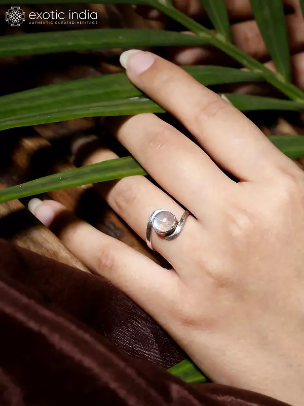 Sterling Silver Ring with Circular Black Onyx Gemstone