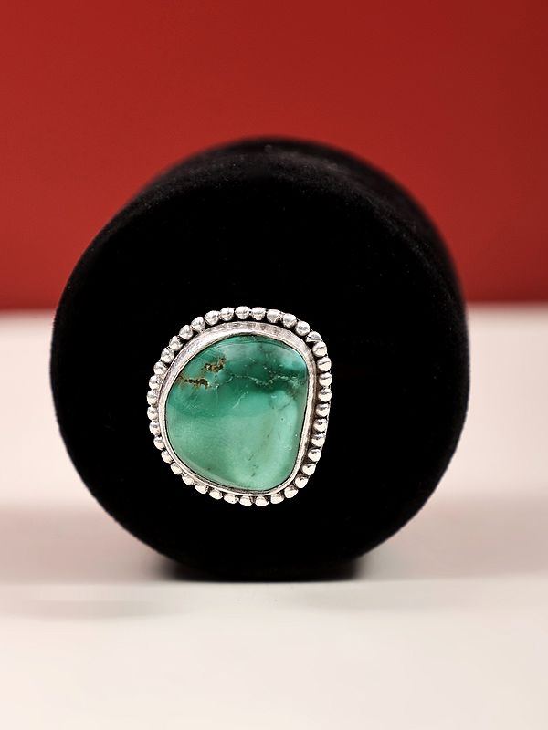 Stylish Green Turquoise Sterling Silver Ring
