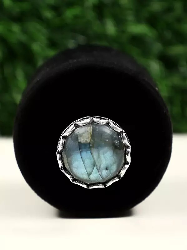 Labradorite Gemstone Round Shape Ring