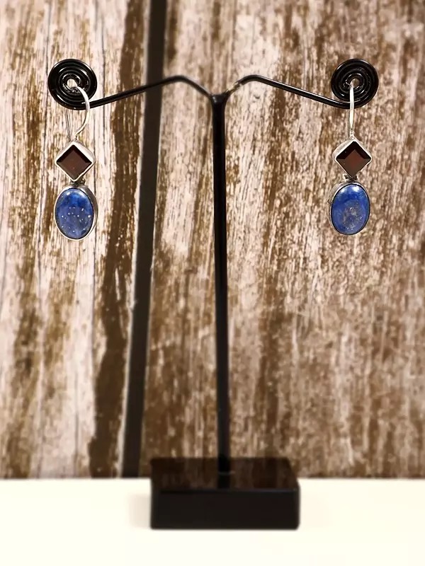 Stylish Sterling Silver Earring with Lapis Lazuli and Garnet Stone