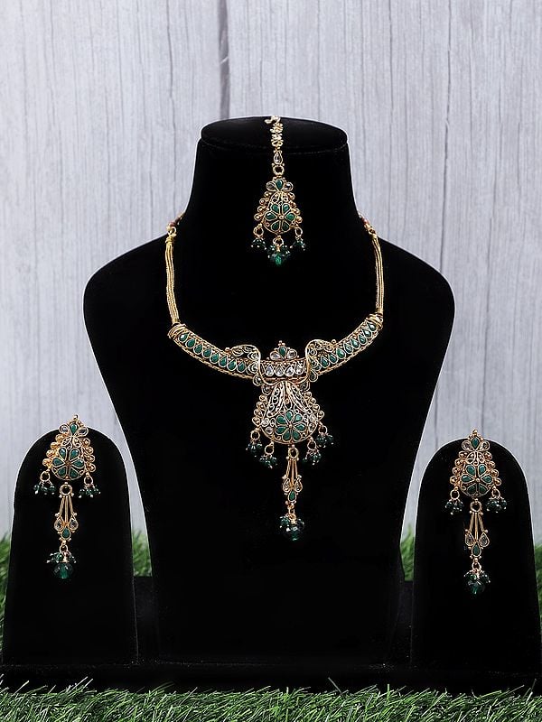 Fashion Necklace & Earring with Maang Tikka Set