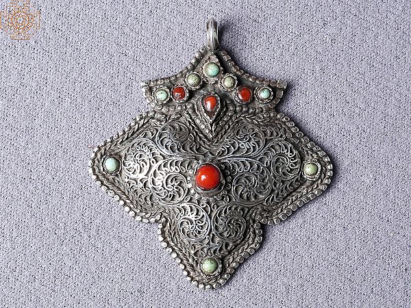 Siku Silver Pendant | Indian Gemstone Jewelry