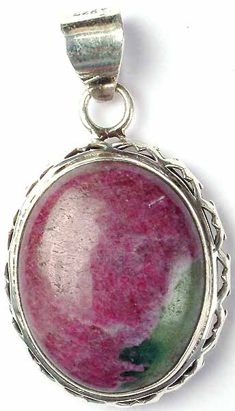 Pendant of Oval Ruby Zoisite with Side Lattice