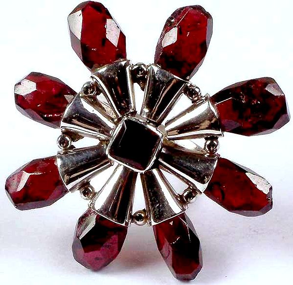 Faceted Garnet Flower Ring