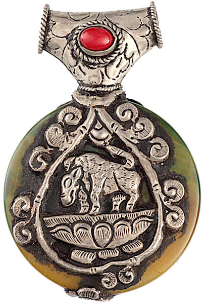 Carnelian Double-sided Pendant with the Figures of Bull and Dragon Seated on Lotus in Sterling Depicting One of Two Years of Tibetan Astrological Calendar
