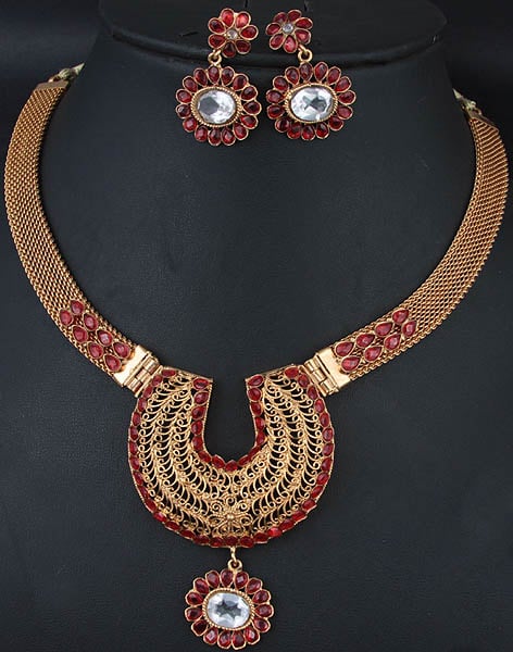 Polki Filigree Necklace and Earrings Set with Cut Glass