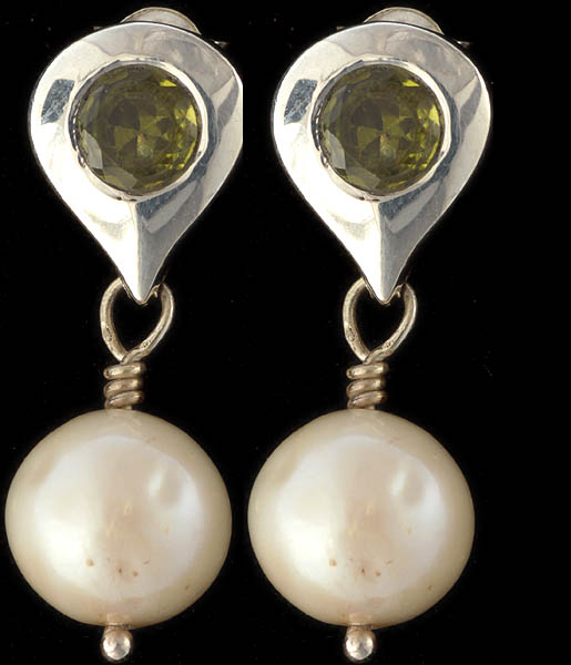 Pearl Earrings with Peridot