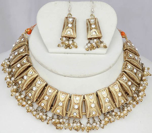 Golden Lacquer Necklace and Earrings Set with Cut Glass