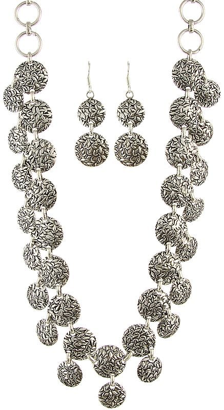 Silver Necklace: Patterned like a Traditional Taka-Har