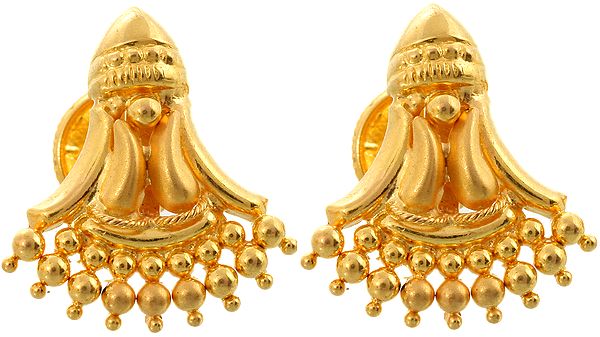 Finely Crafted Earrings with Gold Grains