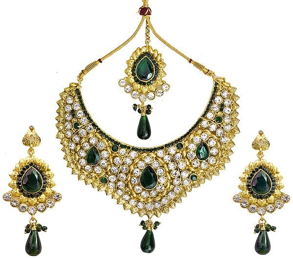 Islamic-Green Kundan Necklace Set with Golden Accent