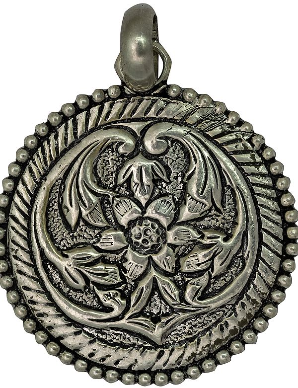 Sterling Pendant Engraved with Flowers