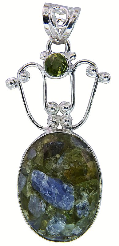 Agate Pendant with Blue Topaz