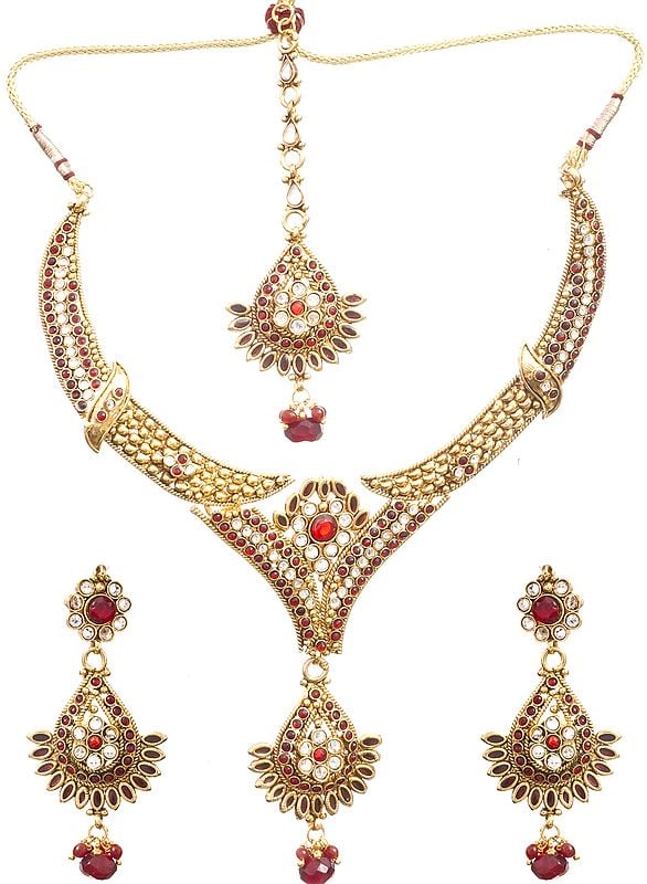 Maroon Floral Necklace Set with Mang Tika