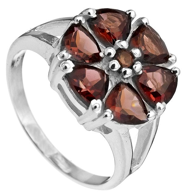 Faceted garnet Ring