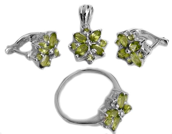 Faceted Peridot Pendant, Earrings and Ring Set