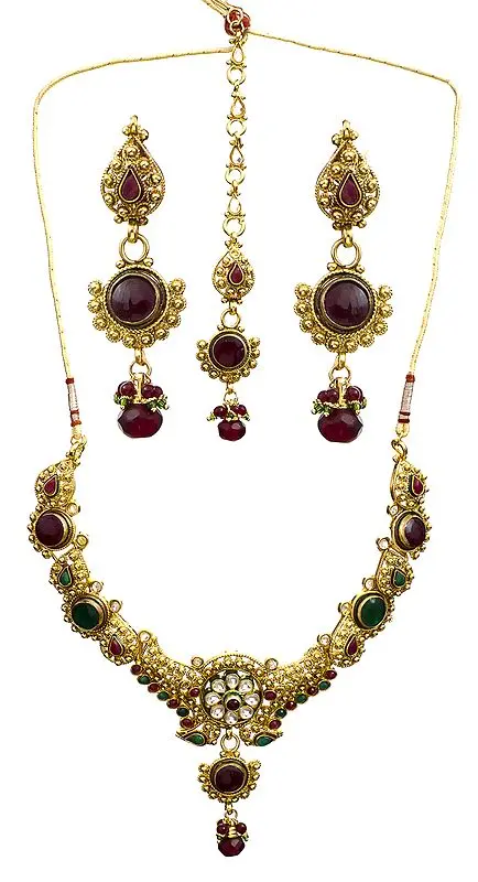 Maroon and Green Charming Necklace Set