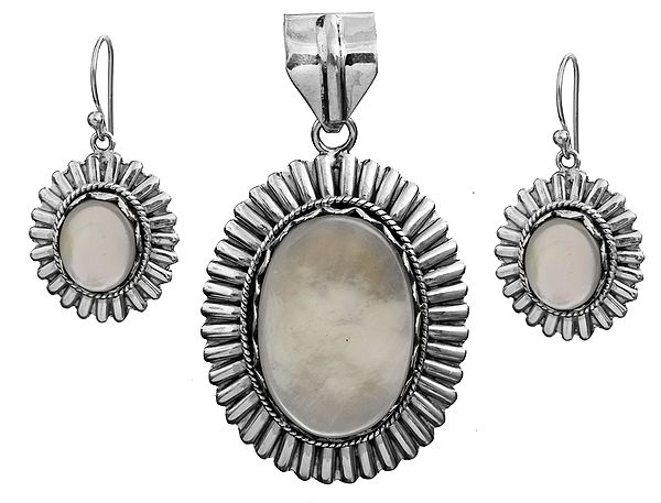 Shell (Mother of Pearl) Pendant with Matching Earrings Set