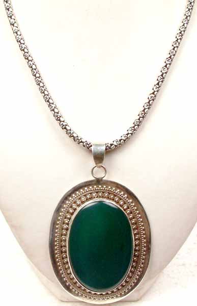 Oval Green Onyx Necklace