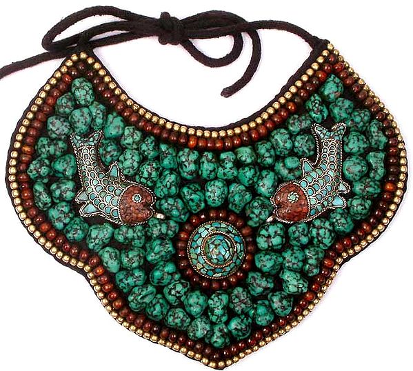 Ritual Necklace with Two Auspicious Fishes