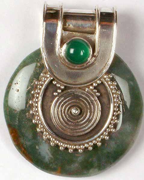 Agate Pendant with Green Onyx
