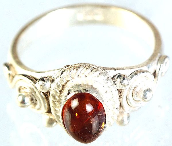 Amber Finger Ring