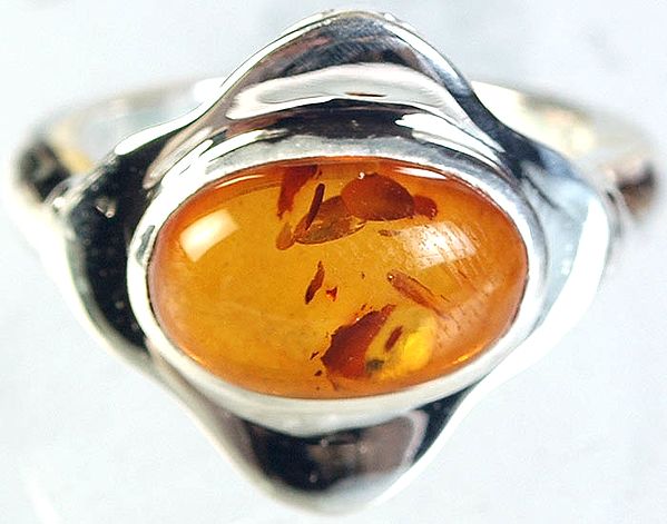 Amber Oval Finger Ring