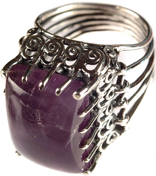 Amethyst Finger Ring