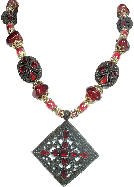 Antiquated Beaded Necklace with Rhomboid Pendant