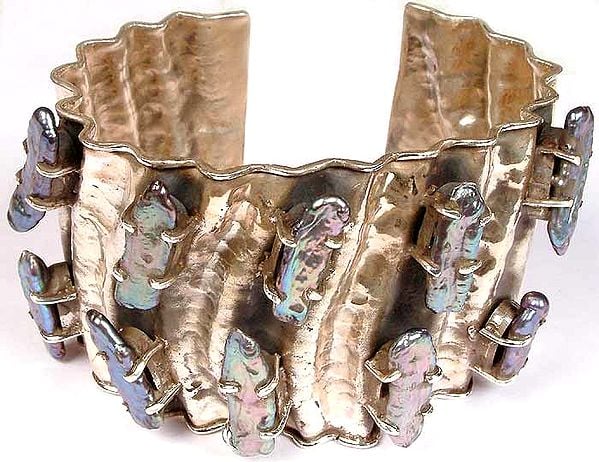 Antiquated Bracelet with Abalone