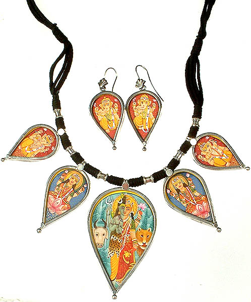 Ardhanarishvara (Shiva - Shakti) Necklace with Ganesha Lakshmi and Earrings Set